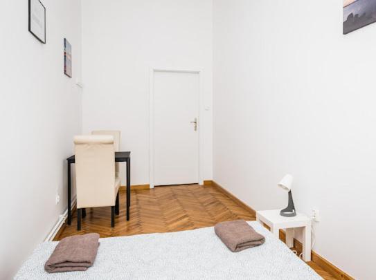 Wasik Apartment *
